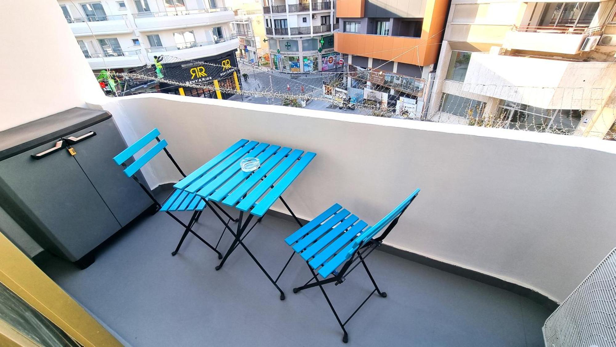 1A Beach & Business Apartment In The City Center! Larnaca Luaran gambar