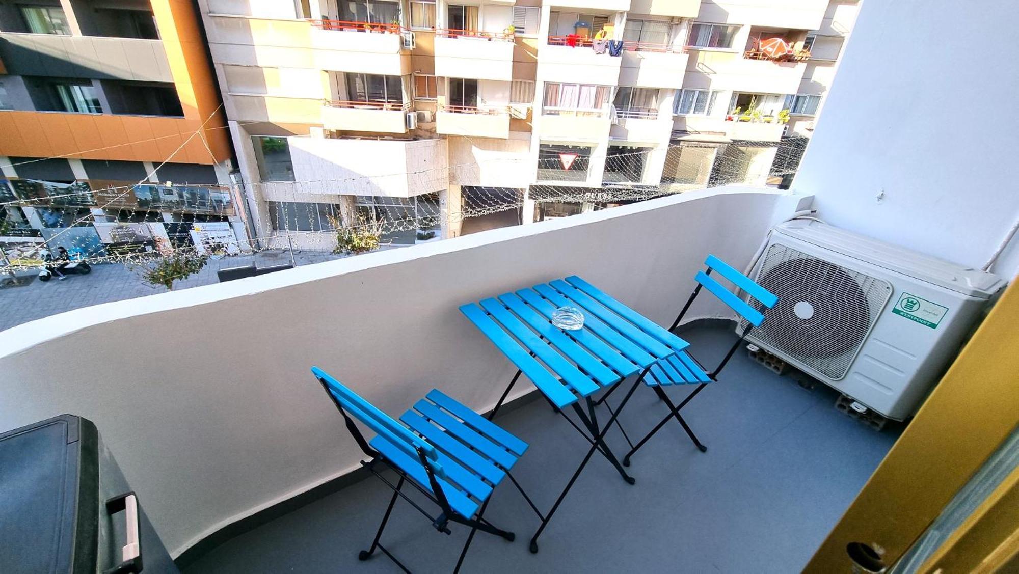 1A Beach & Business Apartment In The City Center! Larnaca Luaran gambar